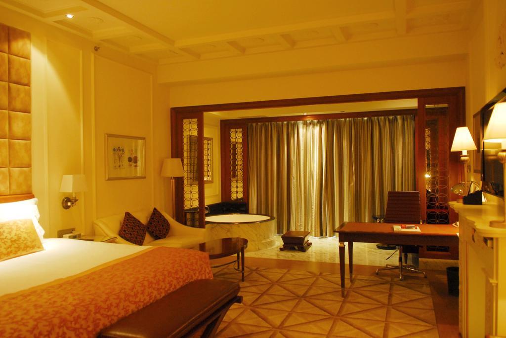 Oct Hotel Shenzhen Interlaken Main Building Kültér fotó